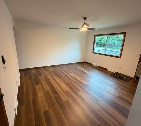 5th image of 5804 Sauk Ln
