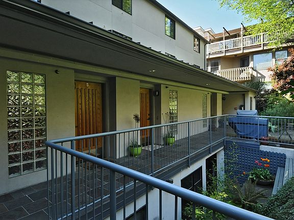 5th image of 2048 13th Ave W APT 5