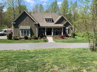 445 Labrador Ln, Charlottesville, VA 22903