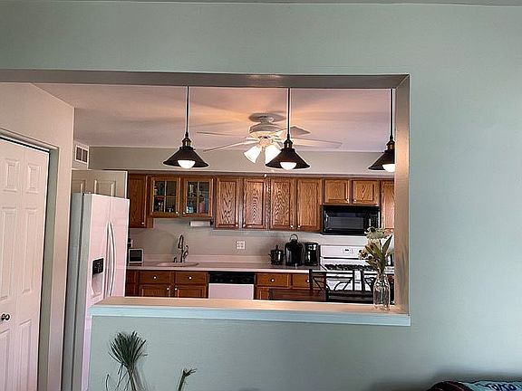 Breakfast Bar Open Concept