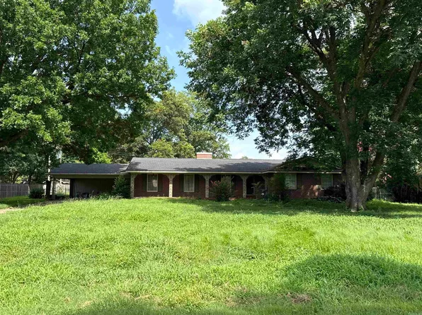 123 East Dr, Osceola, AR 72370