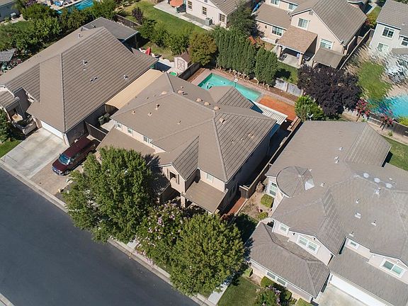 3rd image of 213 Coastal Ln