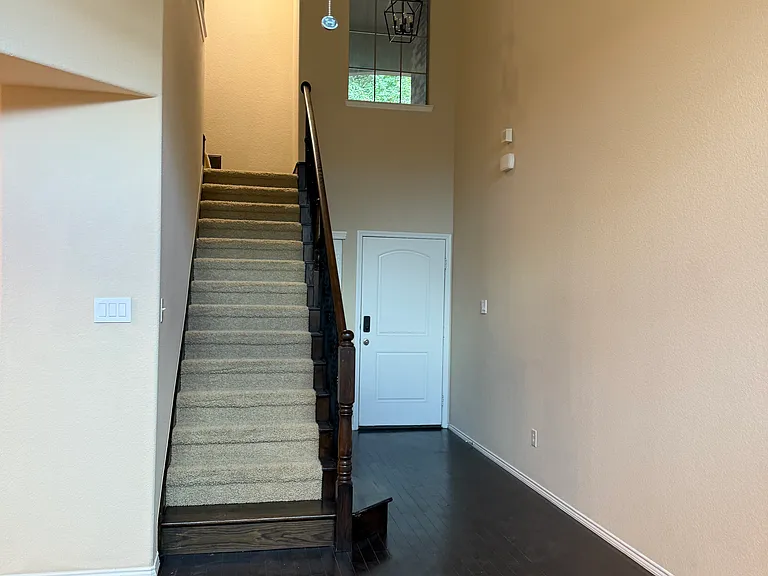 333 Phoebe Dr — Photo 6