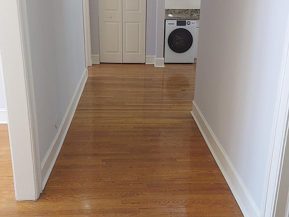 3rd image of 1124 W Pratt Blvd APT 3N