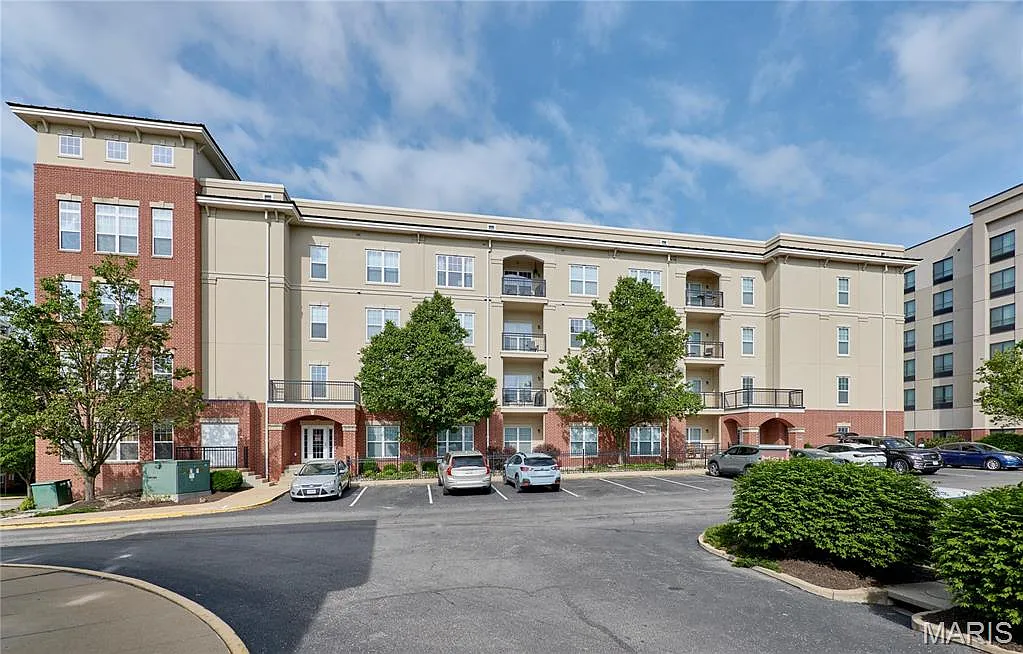 1251 Strassner Dr APT 2403 photo 1