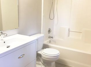 8915 W Mall Dr, Everett, WA 98208