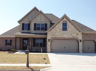 3806 Lexington Dr, Rogers, AR 72758