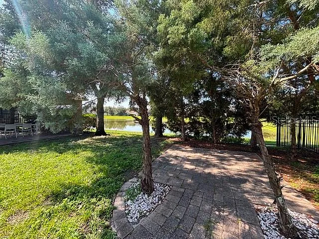 11844 Chateaubriand Ave — Photo 40