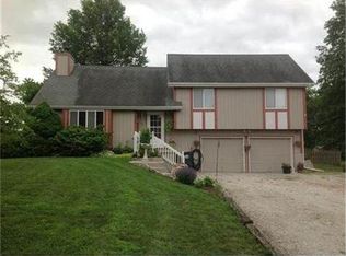 14033 Nottingham Dr, Leavenworth, KS 66048