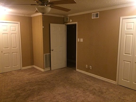 3rd image of 2736 Ponderosa Dr