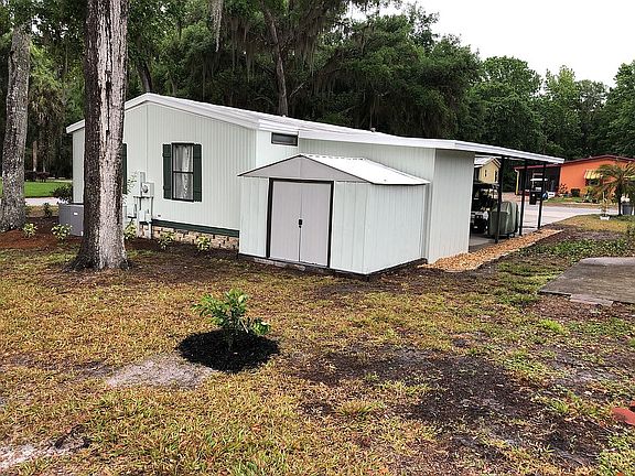 4th image of 104 Honeysuckle Dr