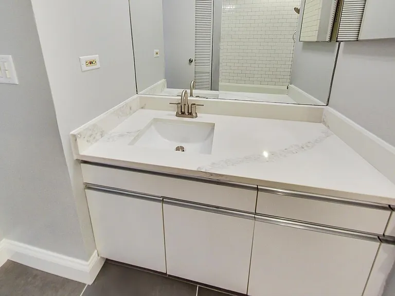 2343 N Greenview Ave #102 — Photo 19
