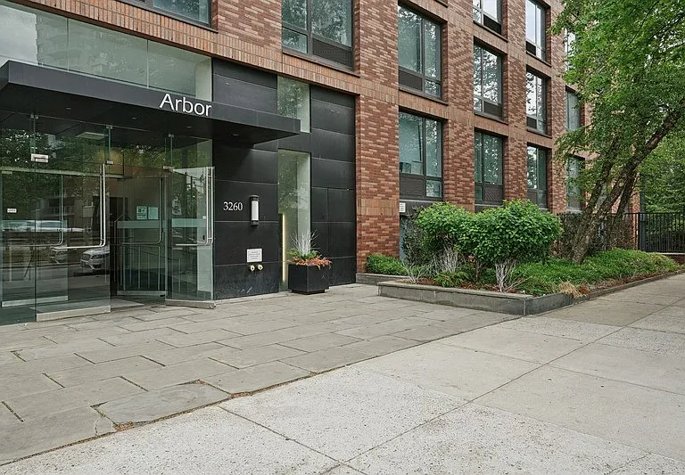 3260 Henry Hudson Pkwy E #7H — Photo 11