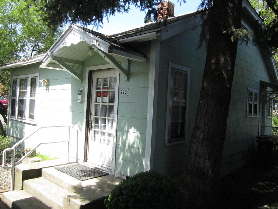 1st image of 225 N Holly St #2
