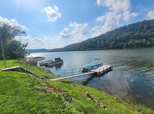 169 Upper Godfrey Dr, Leechburg, PA 15656
