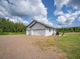 2226 Brook Hollow Dr, Carlton, MN 55718