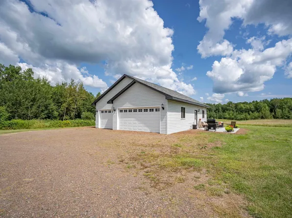 2226 Brook Hollow Dr, Carlton, MN 55718