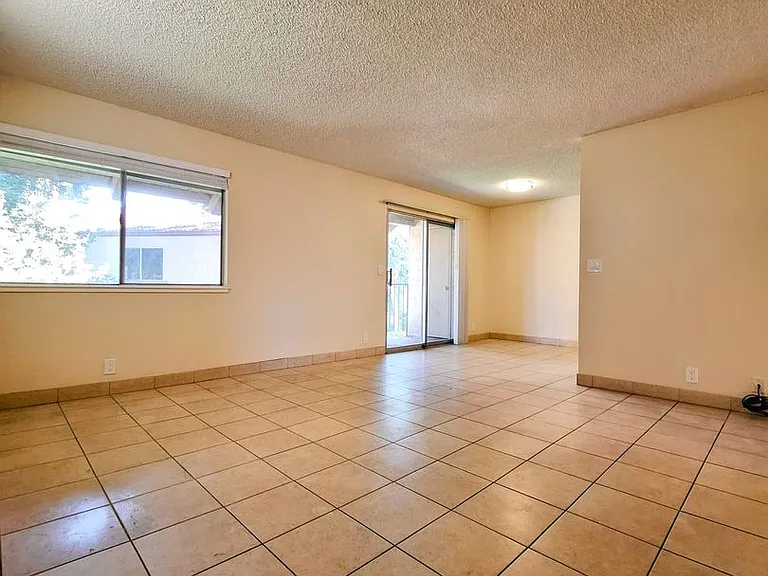 247 N Capitol Ave #243-7 — Photo 15