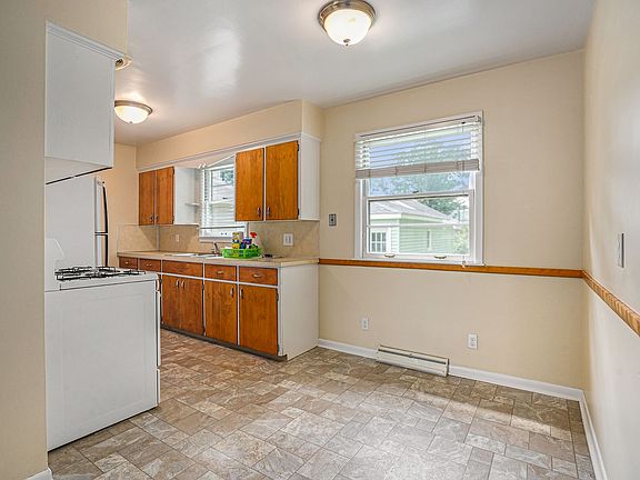 4th image of 2959 Locke Ave SW