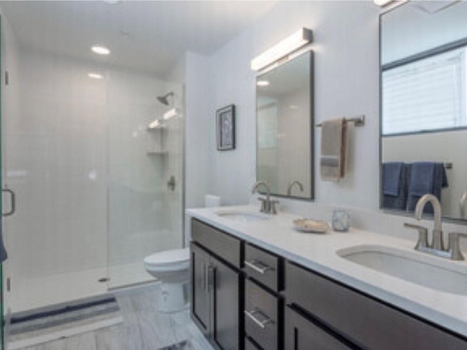 1st image of 2430 W 7th St #301
