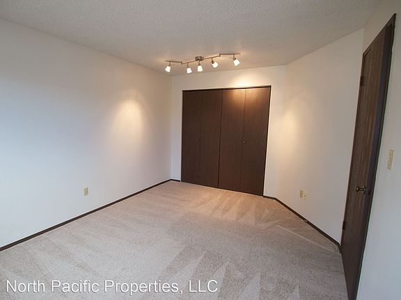 4th image of 2231 Franklin Ave E APT 305