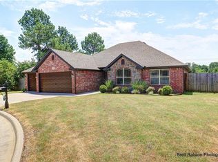 4481 W Silvermist Pl, Fayetteville, AR 72704