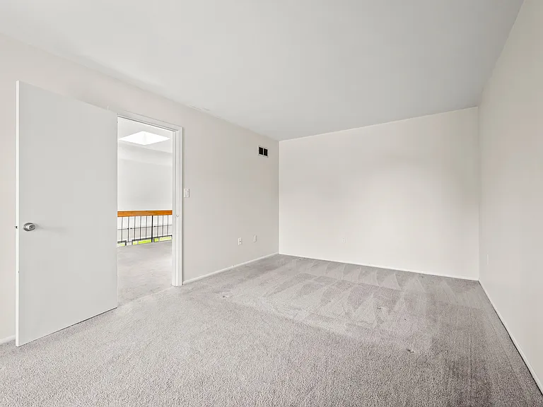 30 Chestnut Ct — Photo 12