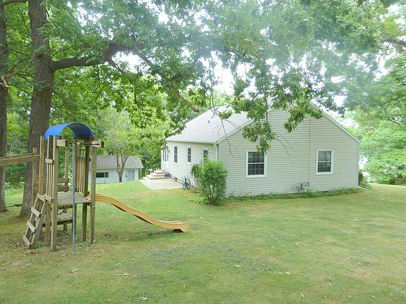 5th image of 227 3rd STREET