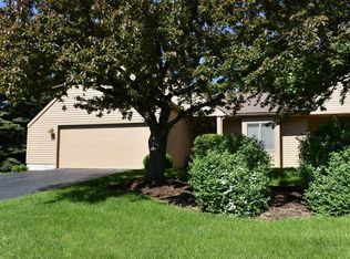 406 White Heron Cir, Fayetteville, NY 13066