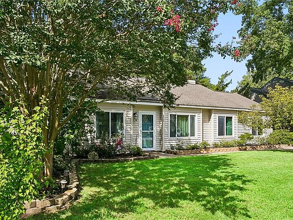 2nd image of 135 Springdale Way
