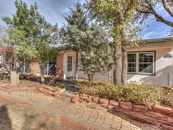2nd image of 3007 Lakeview Dr