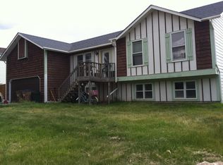 2452 Overland Rd, Laramie, WY 82070