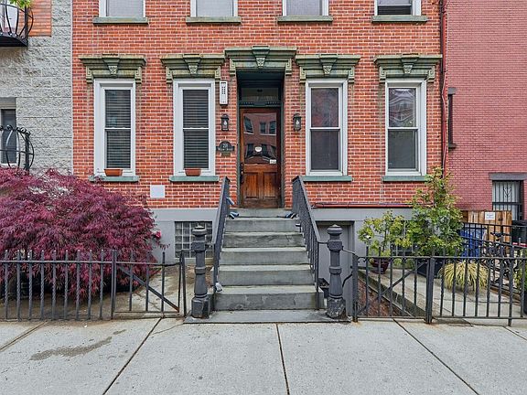 2nd image of 218 Willow Ave APT 1R