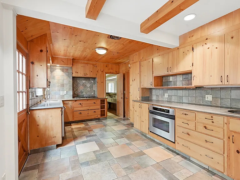 20 Kent Pl — Photo 37