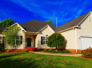 4373 Southern Oak Dr, High Point, NC 27265