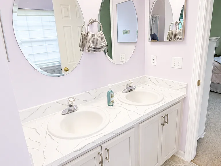102 Summer Dr — Photo 30