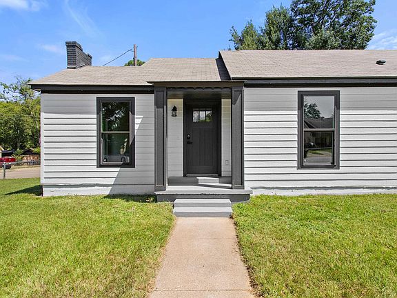 3rd image of 1221 Mockingbird Ln