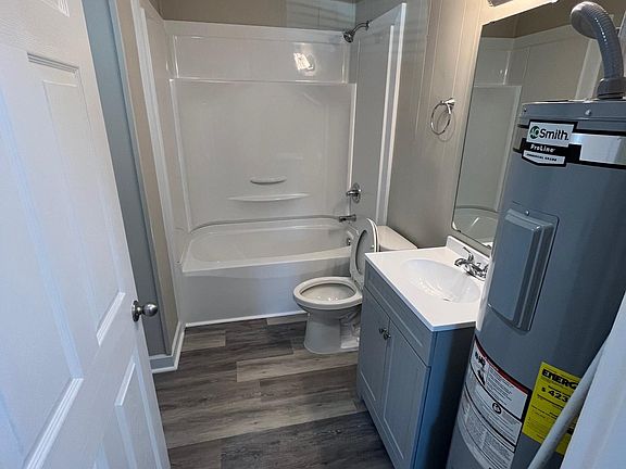 3rd image of 277 Turner St #3