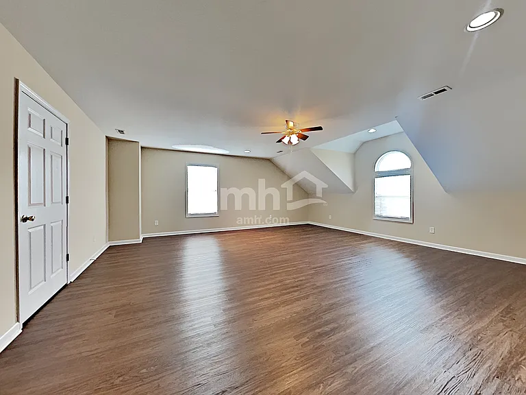 3201 Gaslight Ln — Photo 18