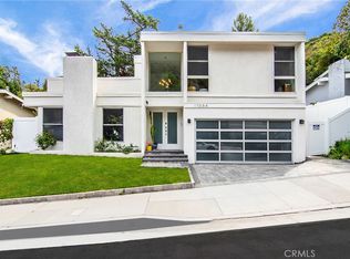 17084 Escalon Dr, Encino, CA 91436