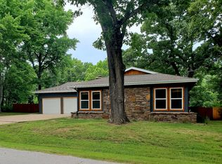 3 Lulworth Ln, Bella Vista, AR 72715