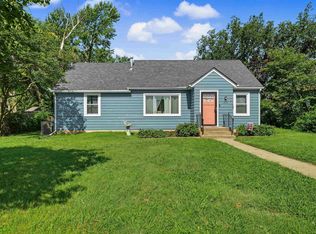 215 N Roosevelt St, Lindsborg, KS 67456