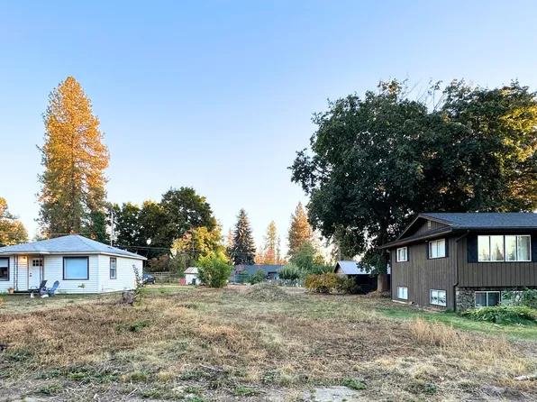 614 E A St, Deer Park, WA 99006