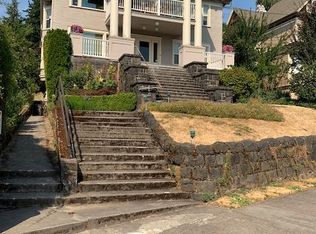 4117 SW View Point Ter, Portland, OR 97239