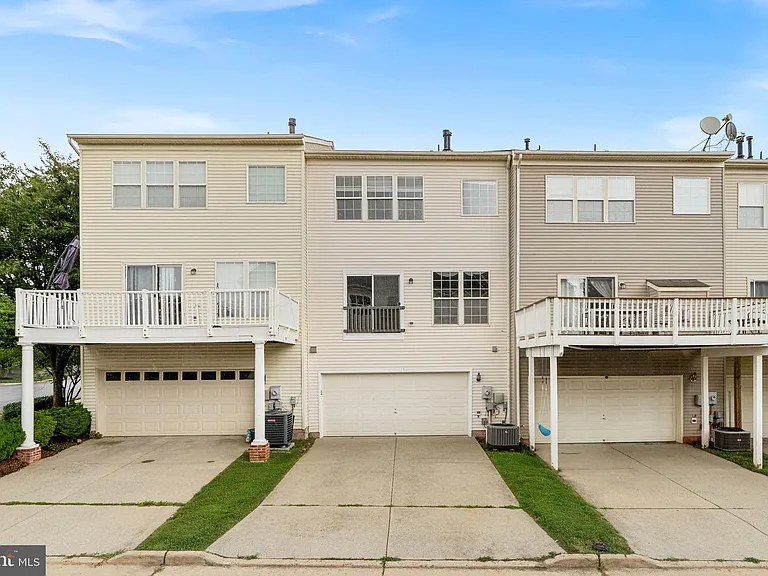 44253 Huron Ter — Photo 49