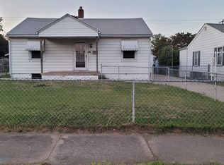 967 E Ferguson Ave, Wood River, IL 62095