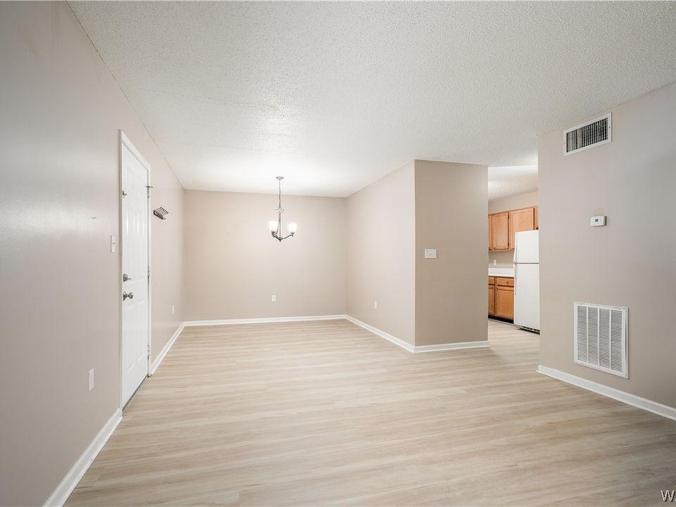 1st image of 2515 Veterans Memorial Pkwy APT 321