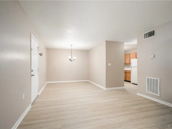 2515 Veterans Memorial Pkwy APT 321, Tuscaloosa, AL 35404