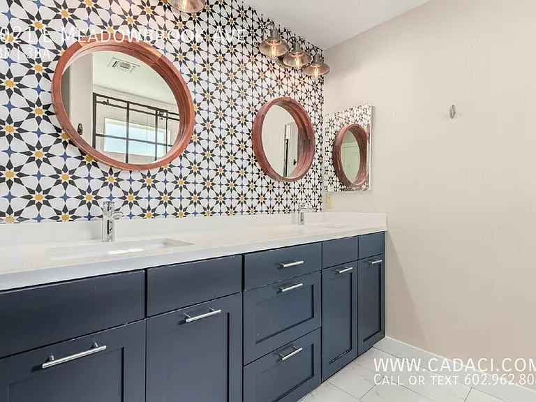3021 E Meadowbrook Ave — Photo 15