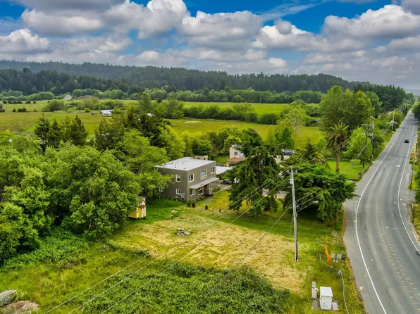 1950 Old Arcata Rd, Bayside, CA 95524